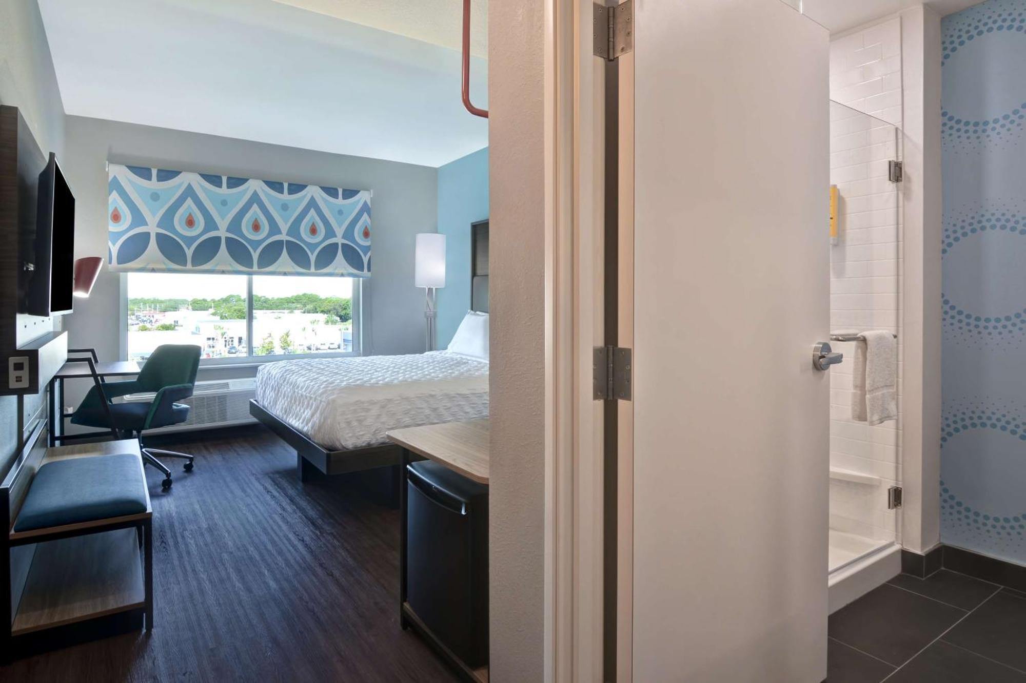 King Room,1551501046:JPEG