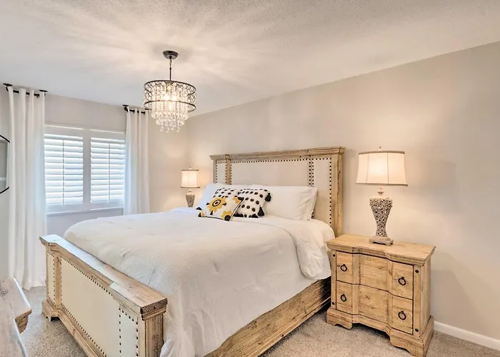 Beachfront Fort Walton Beach Condo W/ Pool Access!